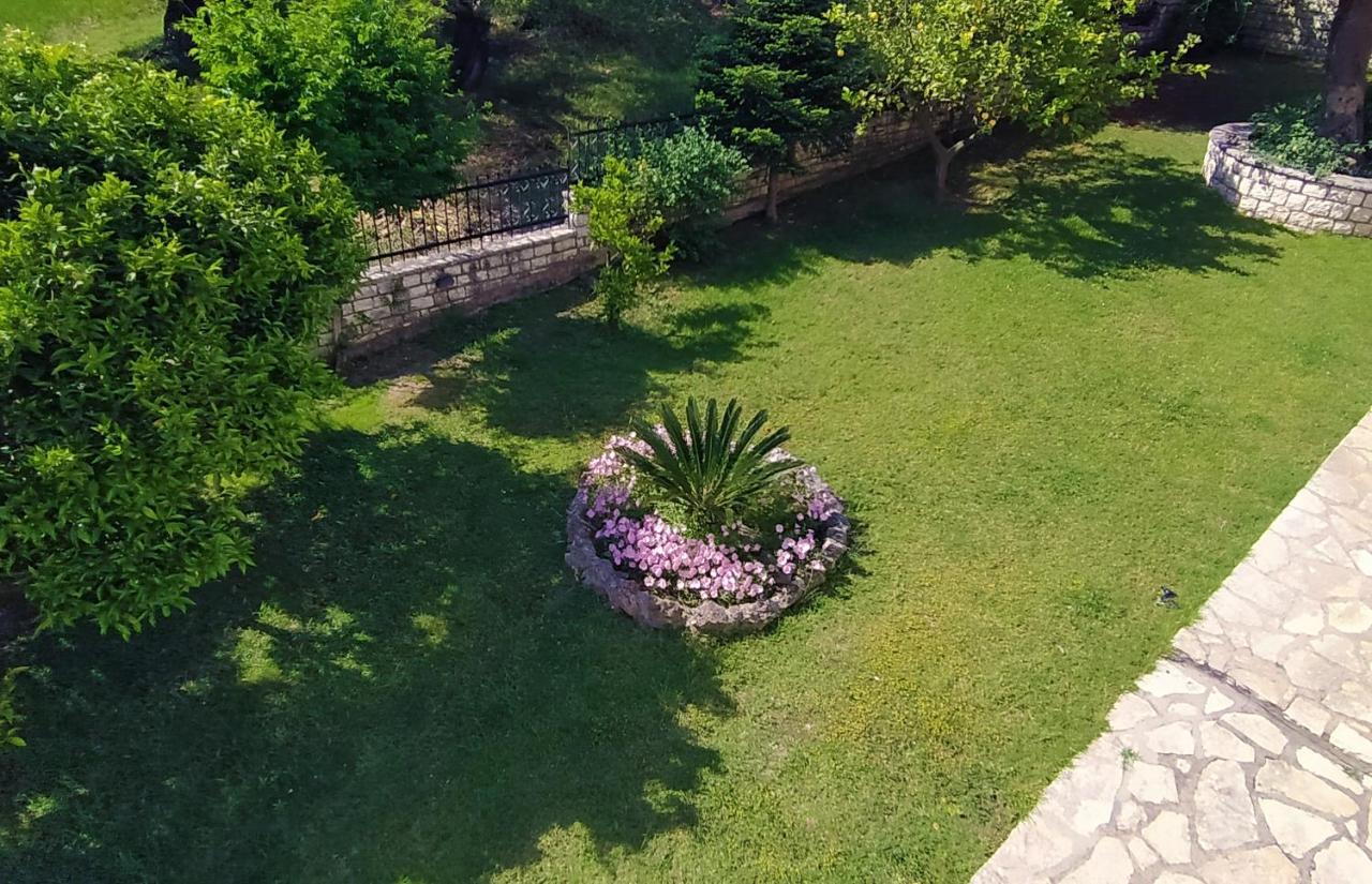 Outparga Apartment 4 Экстерьер фото